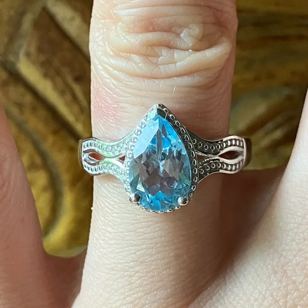 Natural Sky Blue Topaz Sterling Silver Ring Size 8